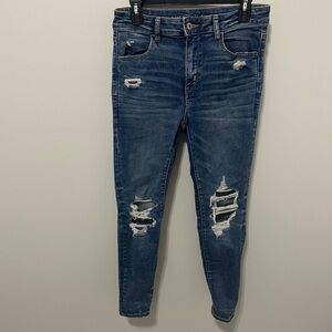 AE NEXT LEVEL RIPPED HIGH-WAISTED JEGGING
Size: 8 Short | Color: Light Repair